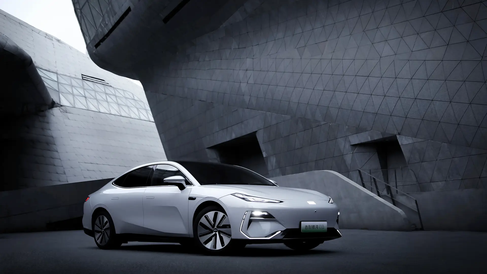 Официальный дилер автомобилей Geely в Беларуси